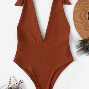 Naomi - วันพีซคอวีลึก สีน้ำตาลแดง ดีไซน์เรียบง่ายแต่ดูเซ็กซี่