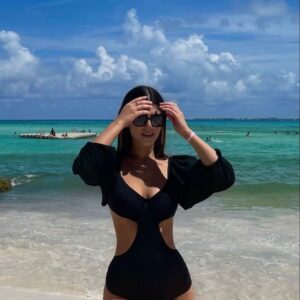 Tessa - วันพีซสีดำ ดีไซน์คัตเอาท์ช่วงหน้าท้องและเอว